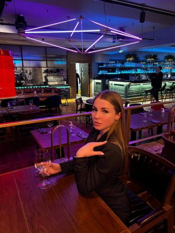 Варвара Брюнетка Москва фото 5